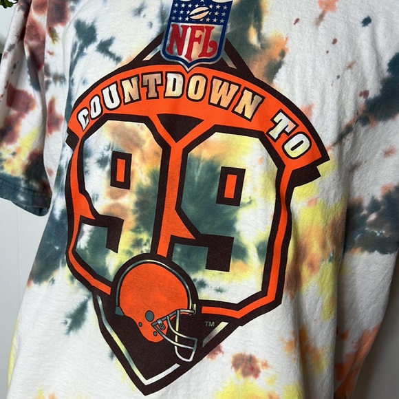 NFL countdown to 99 tshirt mens XL Cleveland - Picture 2 of 6